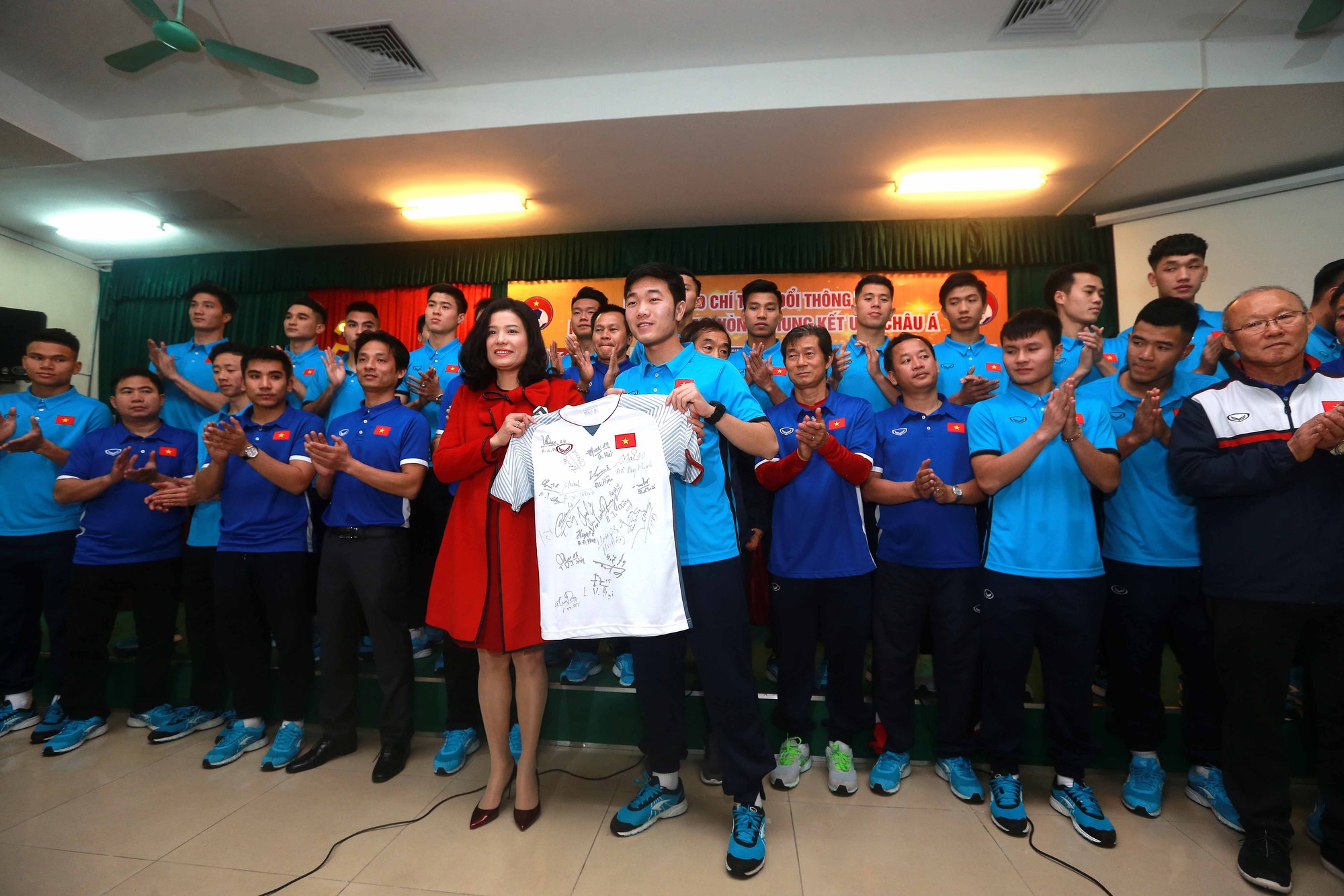 Bạn đồng hành chung thủy của U23 Việt Nam - Ảnh 5.