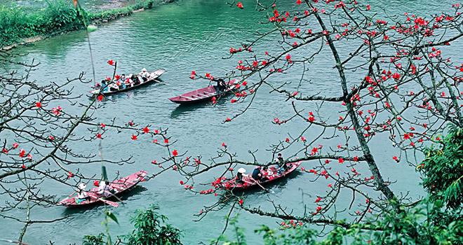 Xi&ecirc;u l&ograve;ng với những cảnh đẹp n&ecirc;n thơ ở ch&ugrave;a Hương  - Ảnh 5.