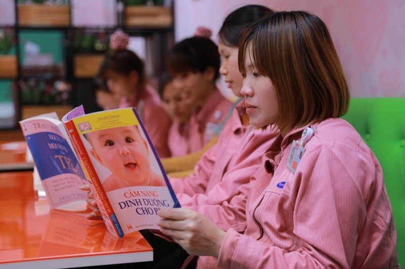 Độc đ&aacute;o m&ocirc; h&igrave;nh khu tiện &iacute;ch &ldquo;MOMMY ROOM&rdquo; ở Samsung Việt Nam - Ảnh 1.