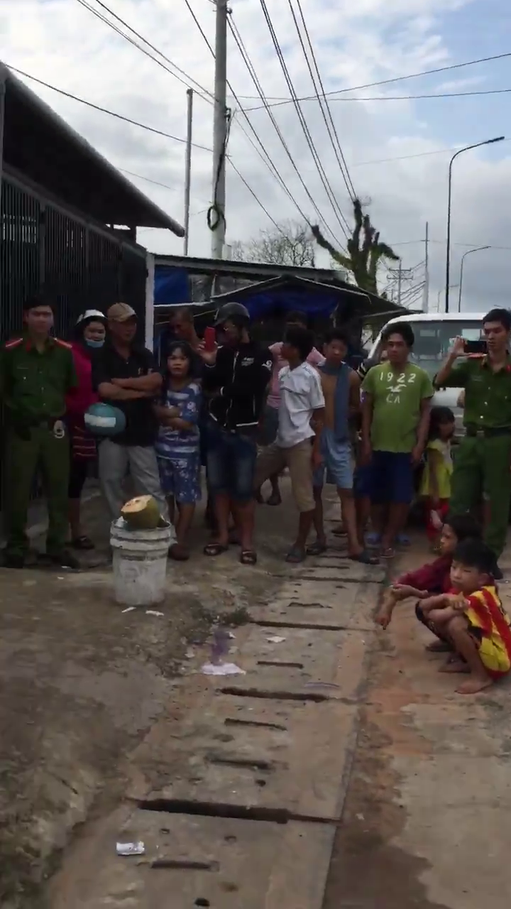 “Bêu riếu” người mua, bán dâm: Công an ở Phú Quốc làm trái luật - Ảnh 2.