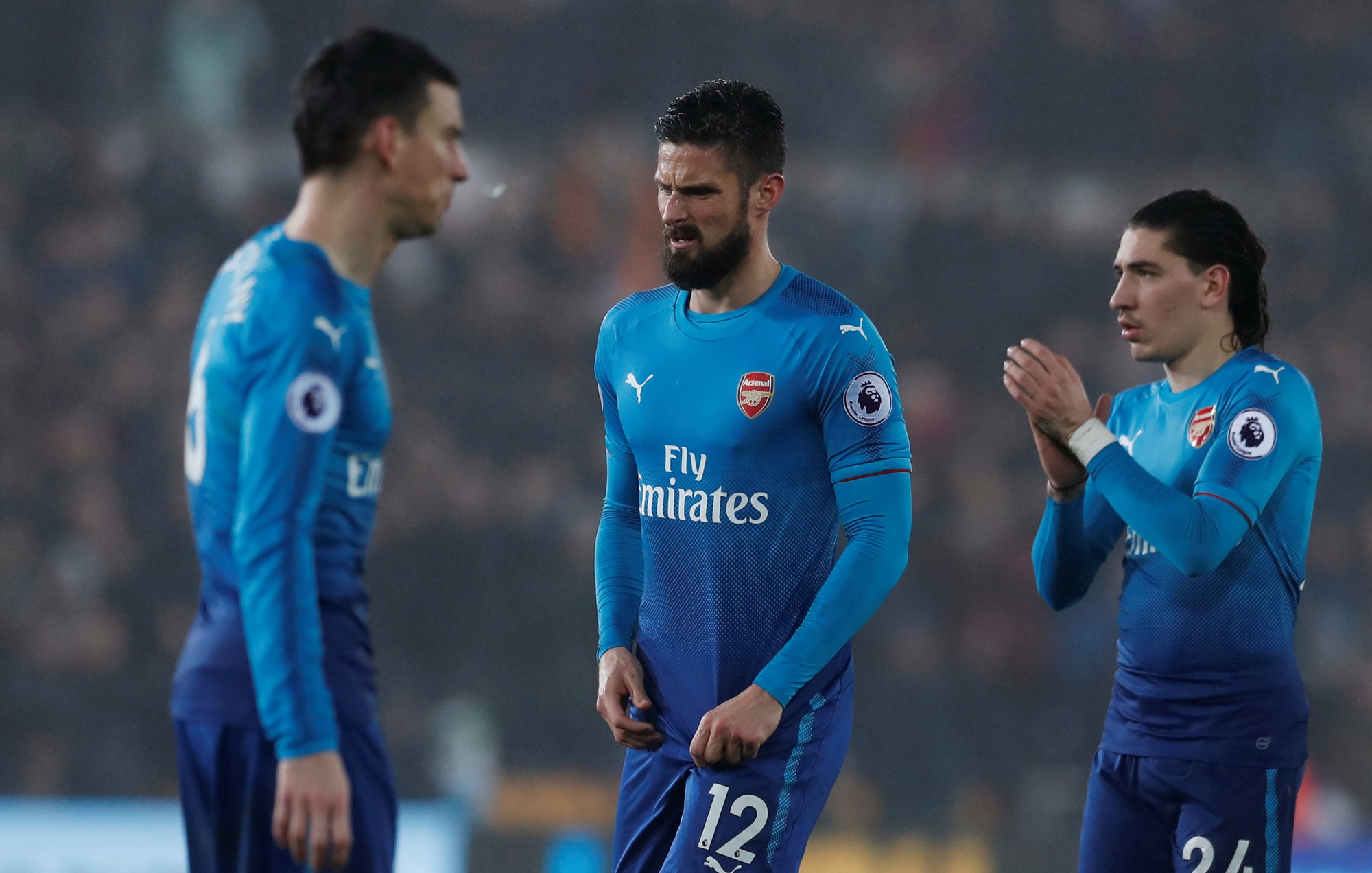 Arsenal nhận quả đắng trong ngày ra mắt tân binh