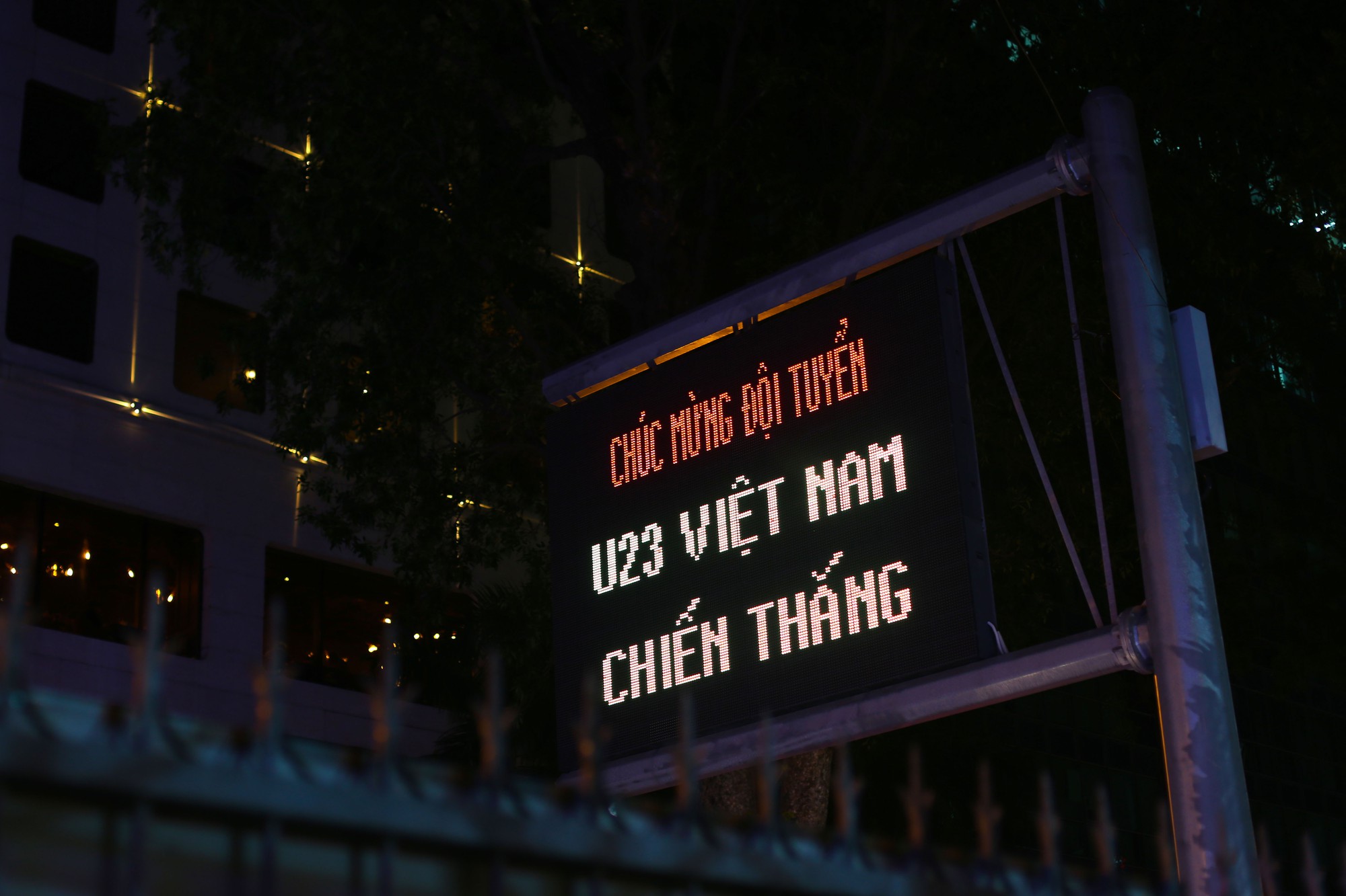 S&agrave;i G&ograve;n kh&ocirc;ng ngủ sau chiến thắng của U23 Việt Nam - Ảnh 8.