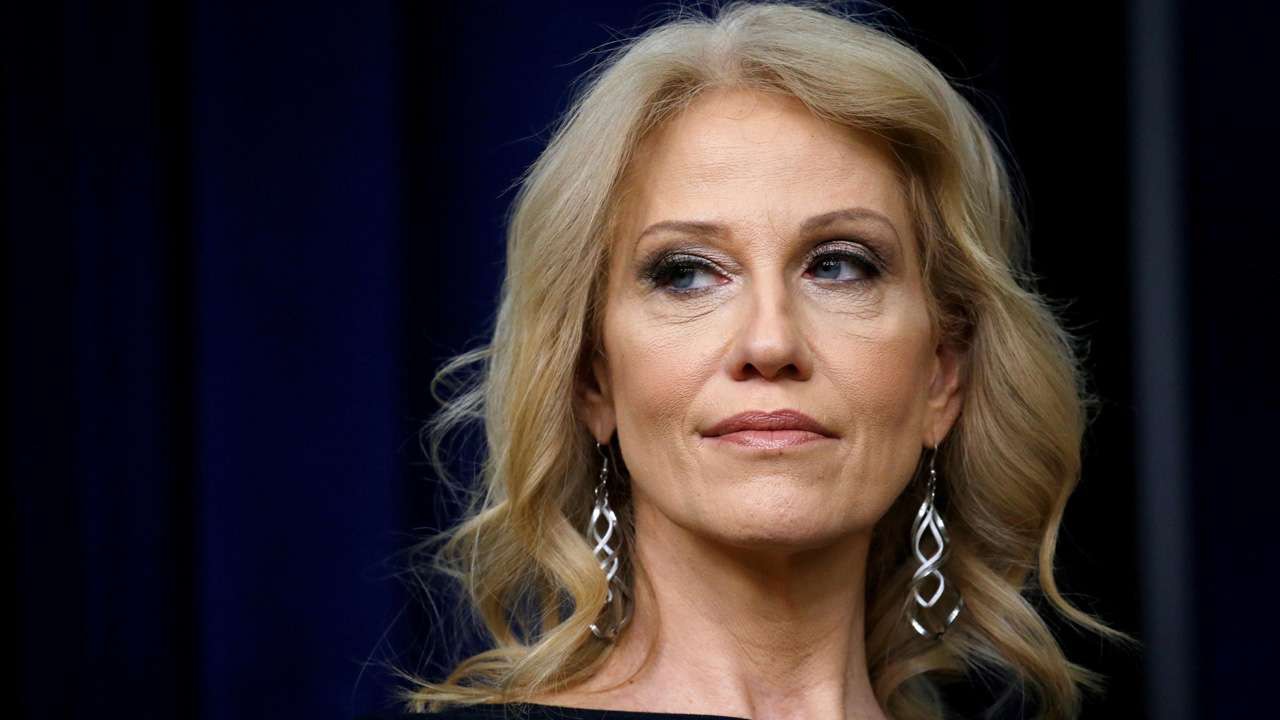Cố vấn của &ocirc;ng Trump tiết lộ từng bị tấn c&ocirc;ng t&igrave;nh dục - Ảnh 1.