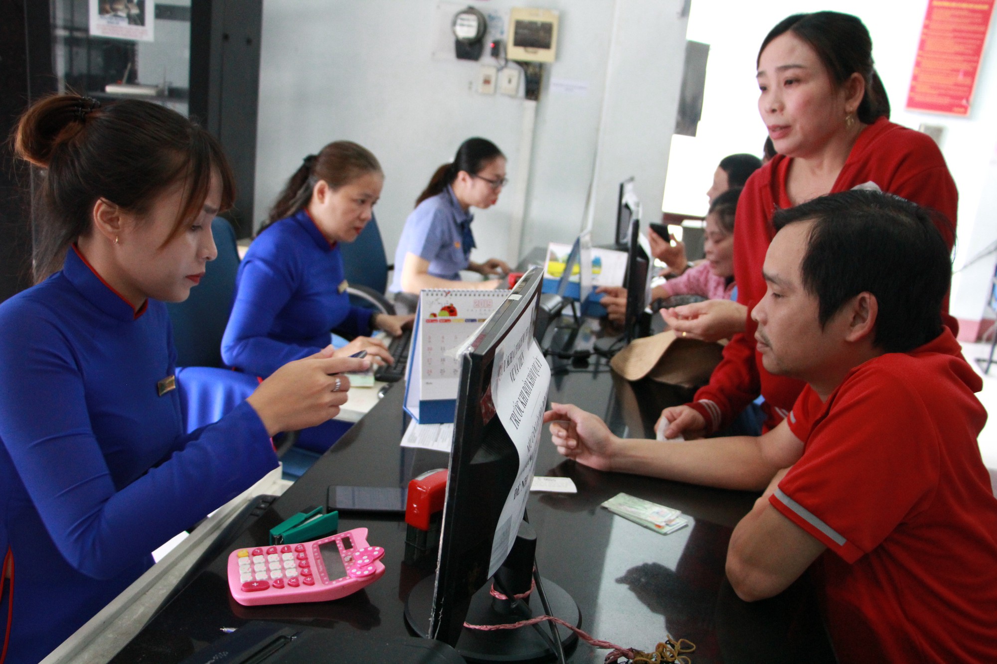 Ngày đầu bán vé tàu Tết: Những quy định phải nhớ! - Ảnh 7.