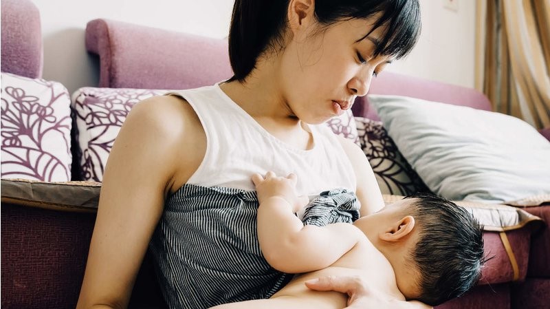 Bỗng nhi&ecirc;n bị đau ngực, bạn c&oacute; thể bị bệnh g&igrave;? - Ảnh 3.