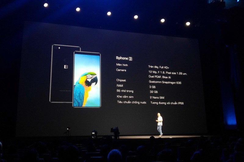 Ra mắt Bphone 3 có thiết kế tràn đáy và chống nước - Ảnh 1.