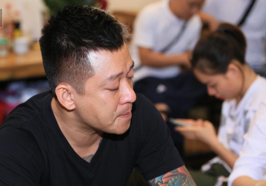 Ca sĩ Tuấn Hưng hoàn tiền vé liveshow "Ngựa hoang" cho khán giả