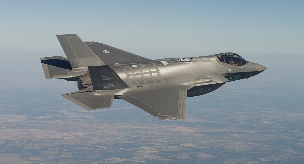 Nga chuyển S-300 cho Syria, Mỹ vội nâng cấp “tia chớp” F-35