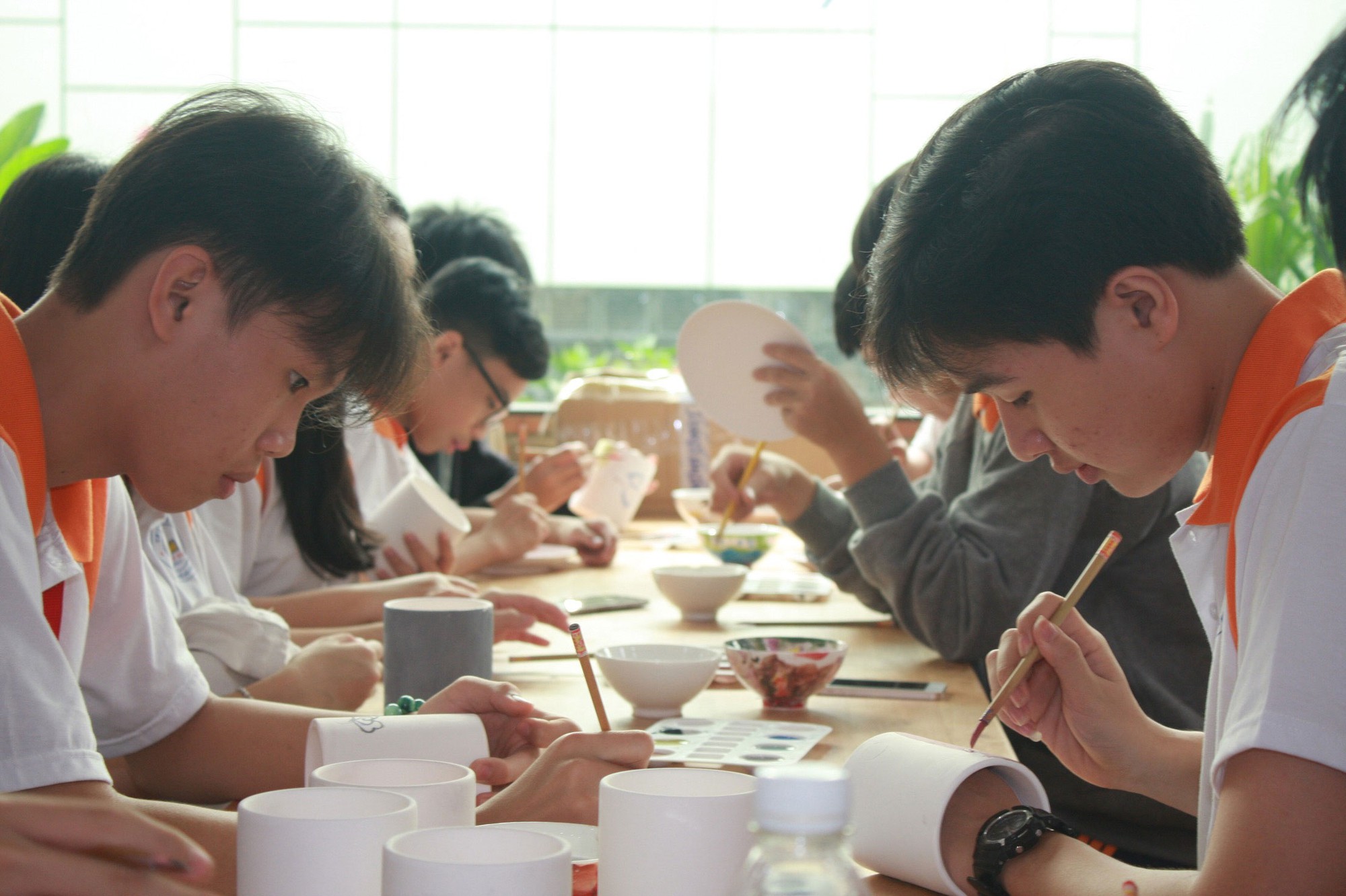 Tiết học ngo&agrave;i nh&agrave; trường c&oacute; bị lạm dụng? - Ảnh 1.