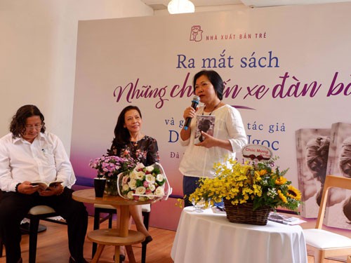 Ra mắt s&aacute;ch Những chuyến xe đ&agrave;n b&agrave; - Ảnh 1.