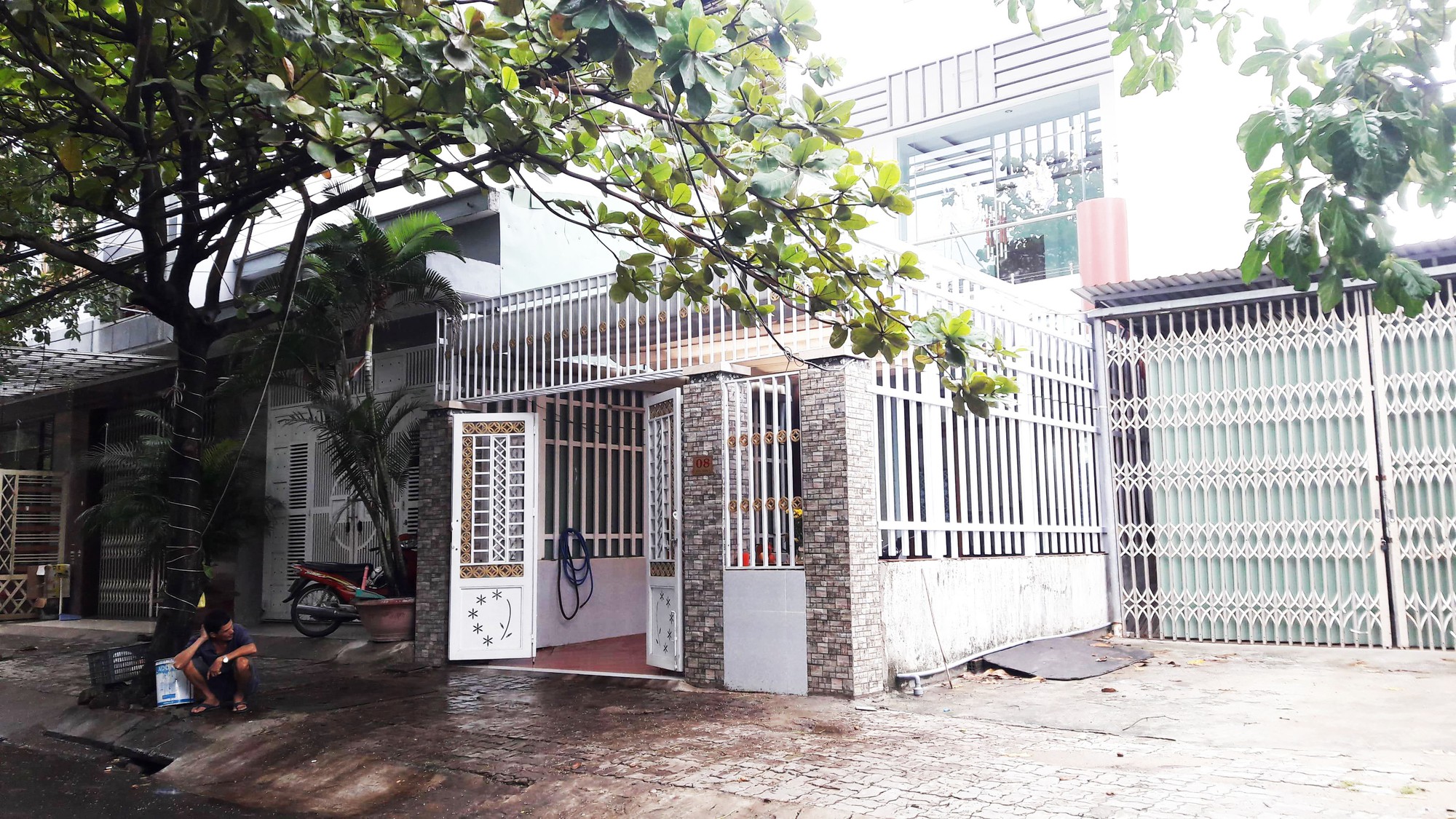 Giả danh c&aacute;n bộ t&iacute;n dụng vay h&agrave;ng chục tỉ đồng của d&acirc;n rồi bỏ trốn - Ảnh 1.