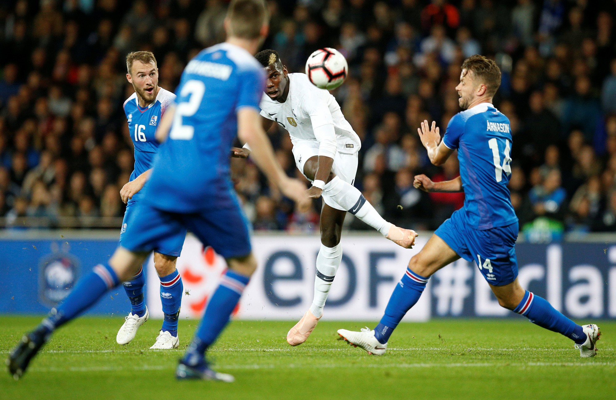 Nhà vô địch World Cup Pháp suýt bị Iceland hạ đo ván sân nhà