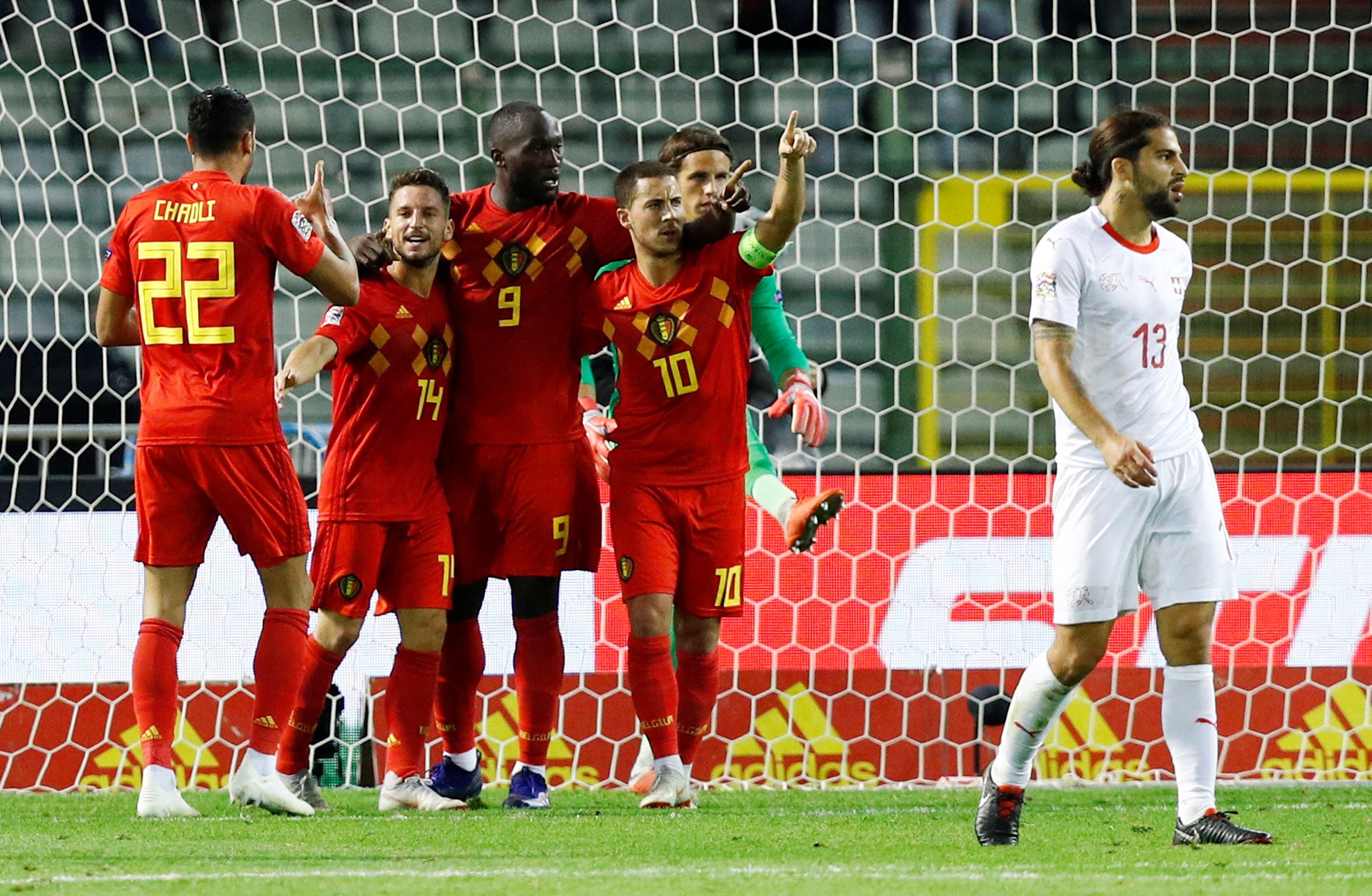 93 ngày chờ đợi, Anh đòi nợ World Cup bất thành Croatia - Ảnh 7.