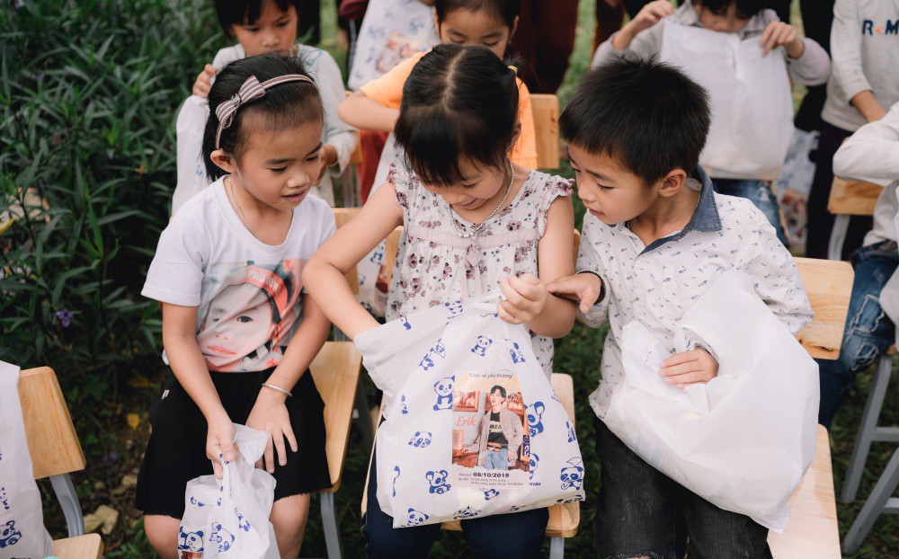 Mốc 21 tuổi &yacute; nghĩa của ca sĩ Erik - Ảnh 2.