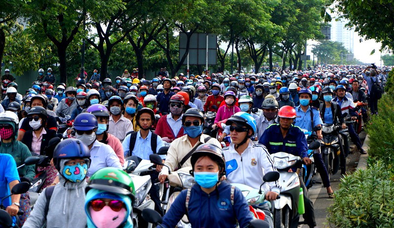 Toàn cảnh rối loạn sau sự cố ở đầu hầm sông Sài Gòn