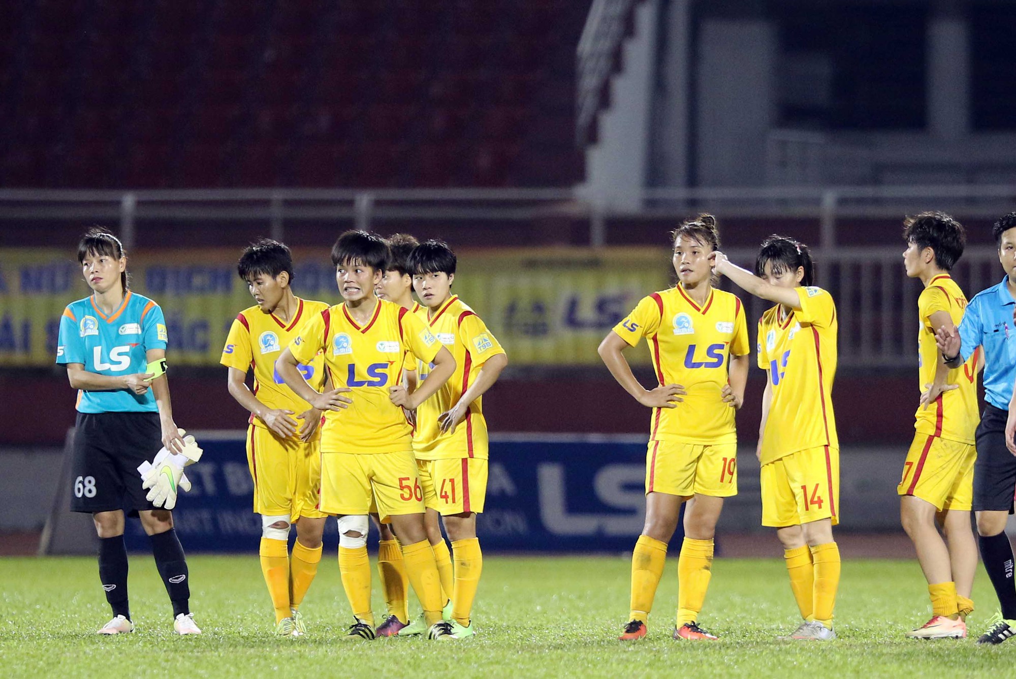 Phong Phú Hà Nam thắng TP HCM 1, lần đầu vô địch bóng đá nữ Việt Nam - Ảnh 9.