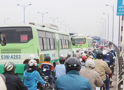 BRT TP HCM nhìn từ thất bại của BRT Hà Nội