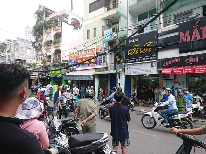 Giật điện thoại bất th&agrave;nh, nam thanh ni&ecirc;n đ&ograve;i tự s&aacute;t - Ảnh 2.