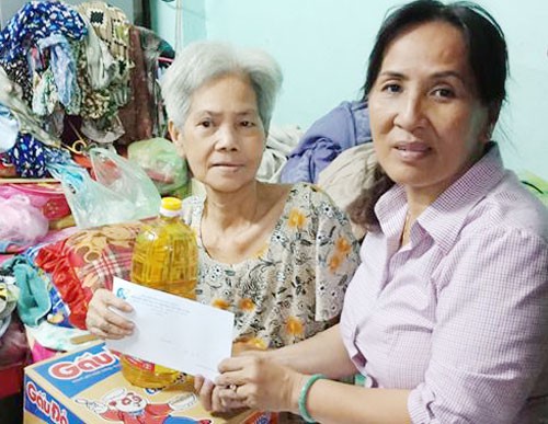GIẢI THƯỞNG PHỤ NỮ VIỆT NAM 2018: Người phụ nữ "vác tù và"