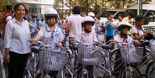 GIẢI THƯỞNG PHỤ NỮ VIỆT NAM 2018: Người phụ nữ vác tù và - Ảnh 2.