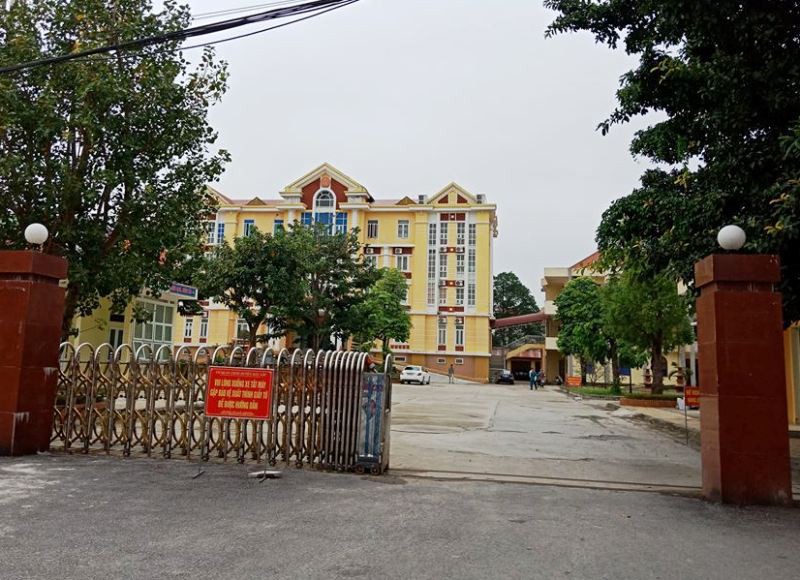 Con phó bí thư huyện ủy được vào công chức không qua thi tuyển - Ảnh 1.