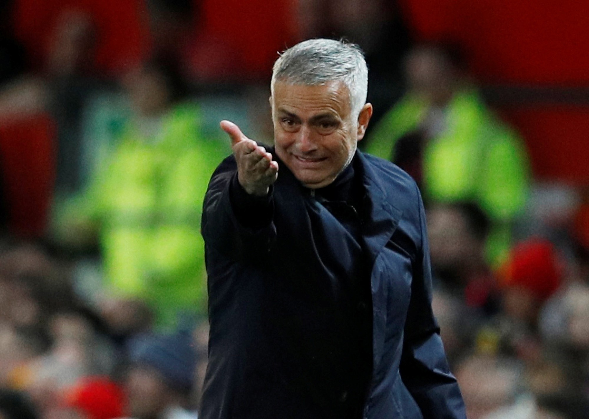 Xem Mourinho phá lối chơi của Sarri