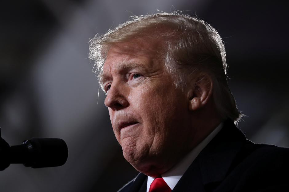 Vụ nhà báo mất tích: Ông Trump bất ngờ đổi giọng, giới điều tra tìm xác trong rừng