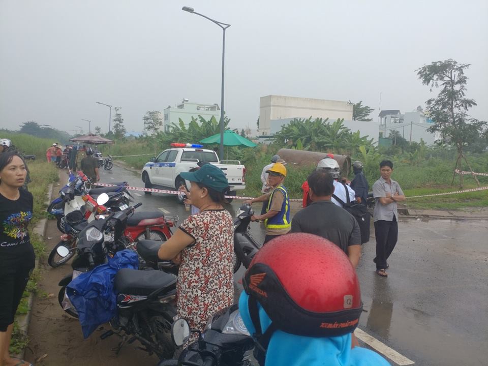 Nam thanh ni&ecirc;n mặc &aacute;o GrabBike bị đ&acirc;m tử vong - Ảnh 1.