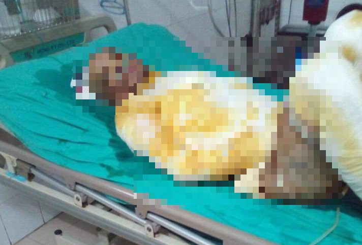 Cãi nhau, vợ đổ xăng tự thiêu khiến cả chồng và con trai cũng tử vong