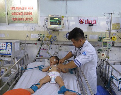 Giao lưu trực tuyến: V&igrave; sao nhiều dịch bệnh diễn biến bất thường? - Ảnh 1.