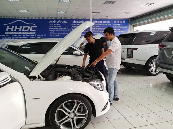 &Ocirc; t&ocirc; cũ bất ngờ sốt gi&aacute; trở lại tại thị trường H&agrave; Nội - Ảnh 1.