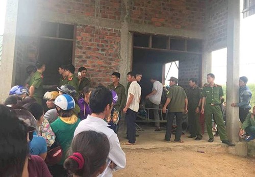 Bàng hoàng phát hiện 4 người một gia đình chết trong tư thế treo cổ