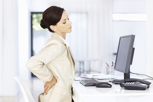 10 bệnh nguy hiểm không ngờ từ triệu chứng đau lưng