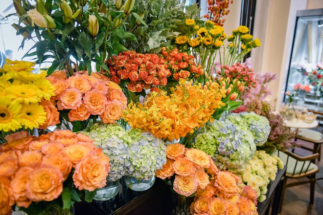 Hết thời những bó hoa quà tặng giá chục triệu