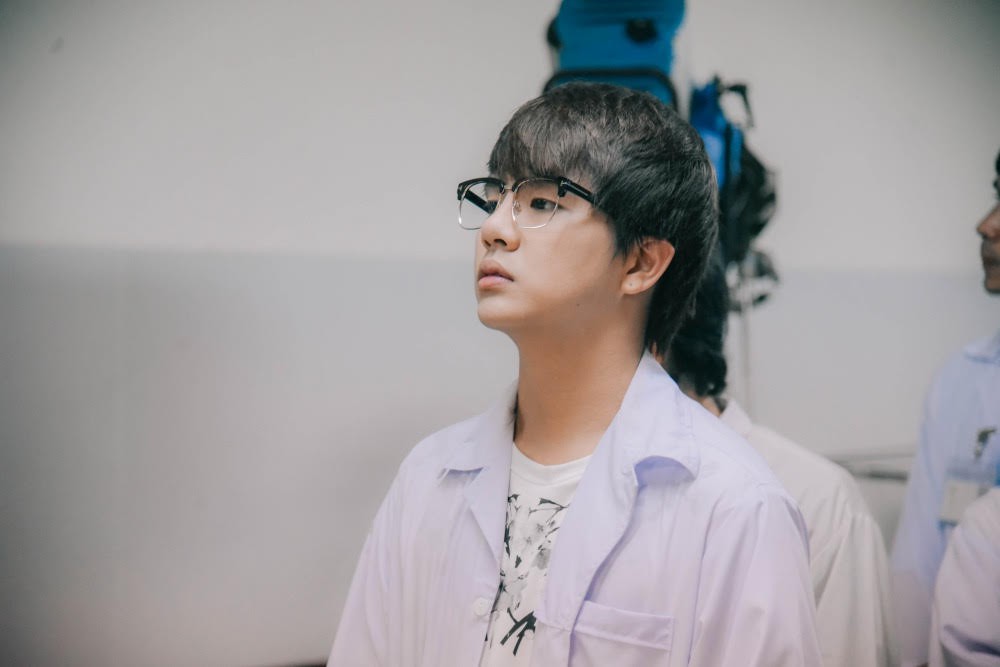 Quán quân “Gương mặt thân quen” 2018 tái xuất phim mạng