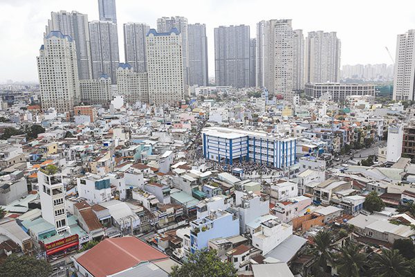 Bùng phát tranh chấp chung cư