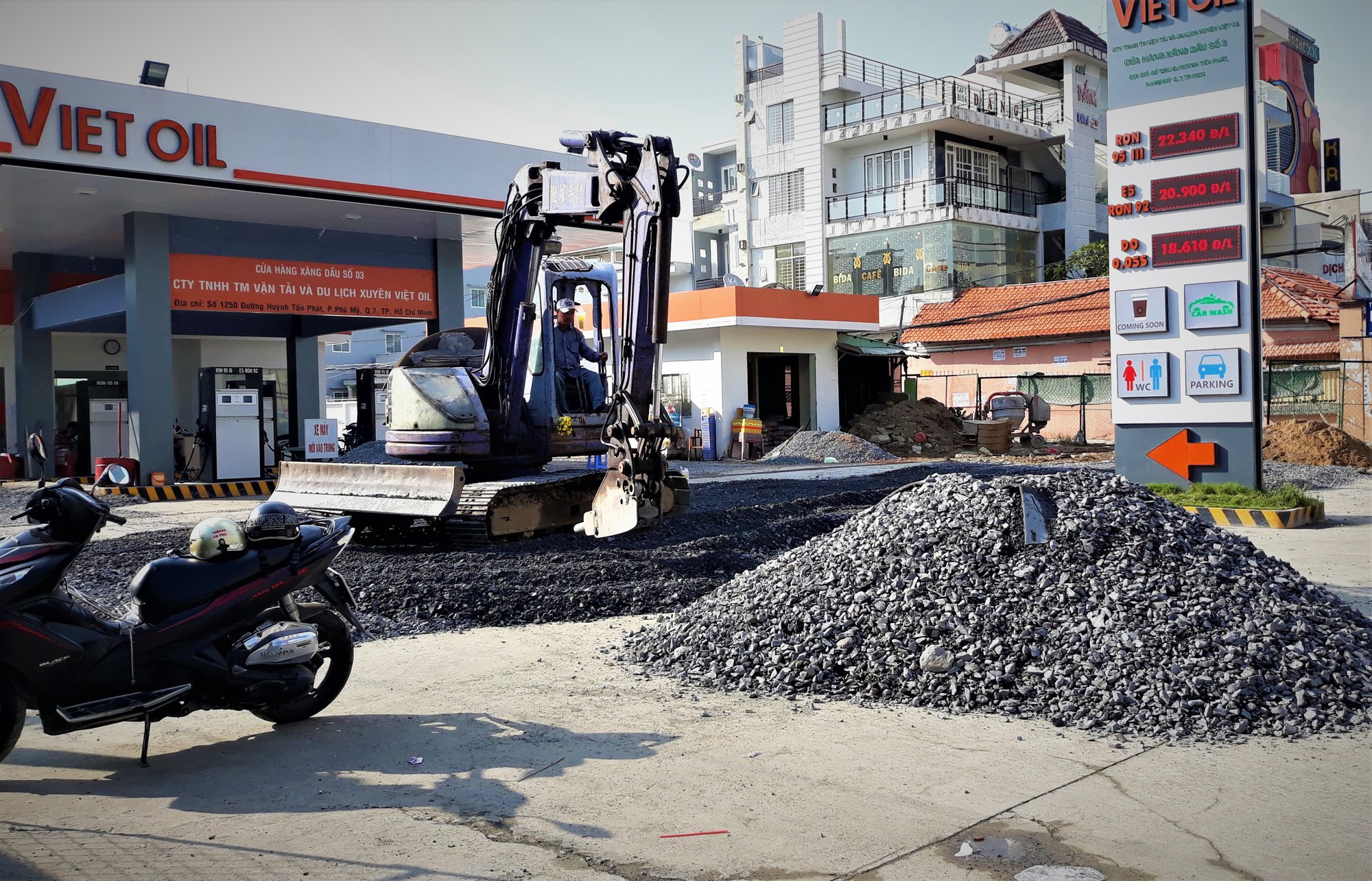 Căng mắt đi qua đường Huỳnh Tấn Phát - Ảnh 11.