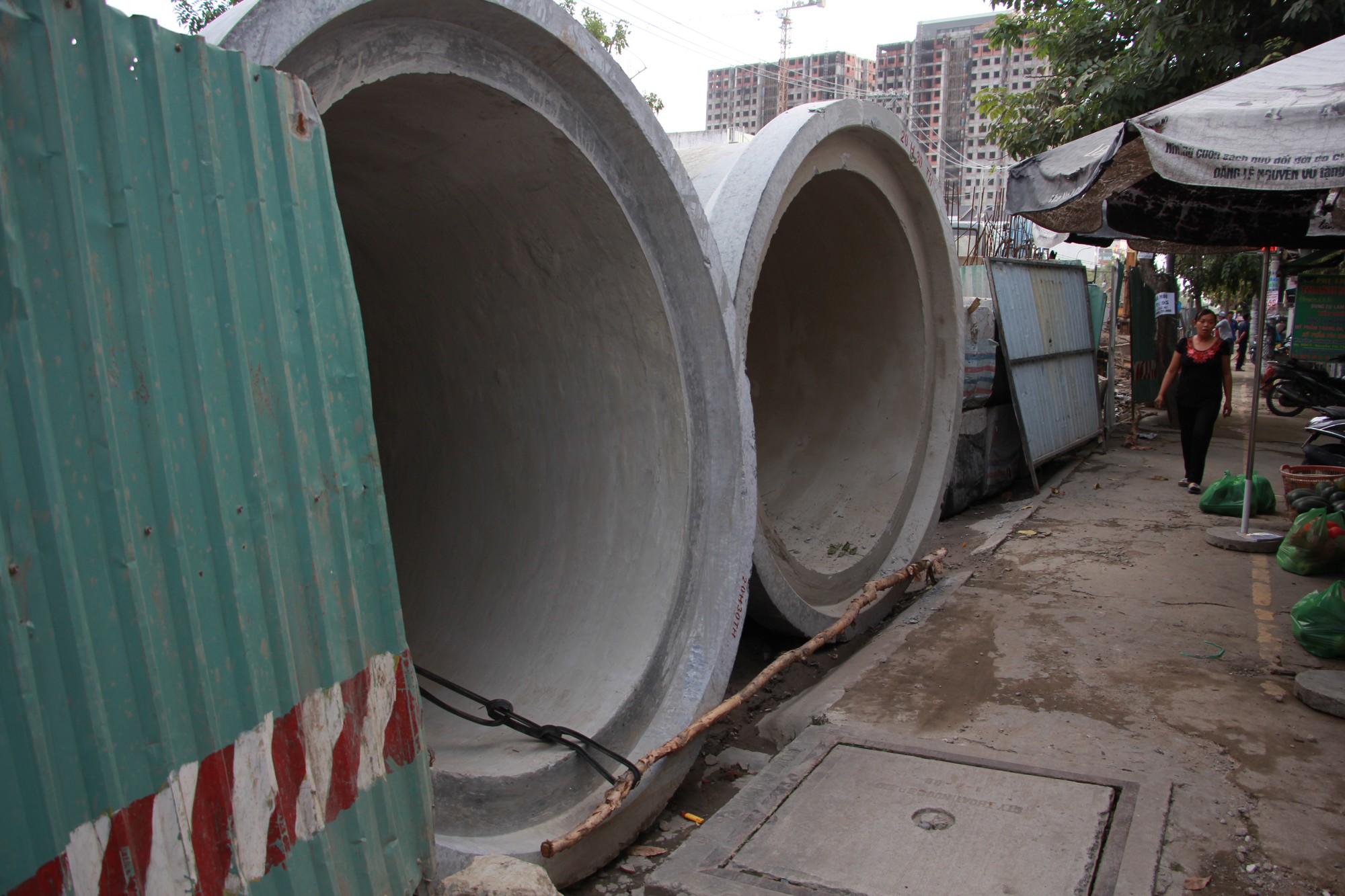 Căng mắt đi qua đường Huỳnh Tấn Phát - Ảnh 8.