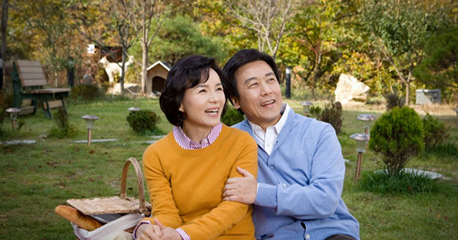 Phải chăng sau 40 tuổi người ta mới thực sự là vợ chồng?