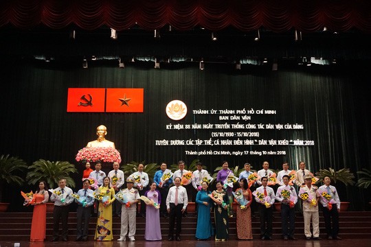 Tuyên dương điển hình "Dân vận khéo"