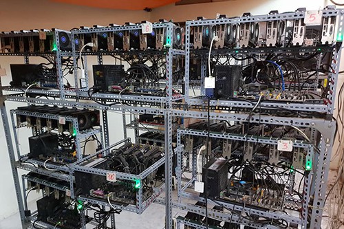 Mất tiền tỉ vì đầu tư 'trâu cày' Bitcoin