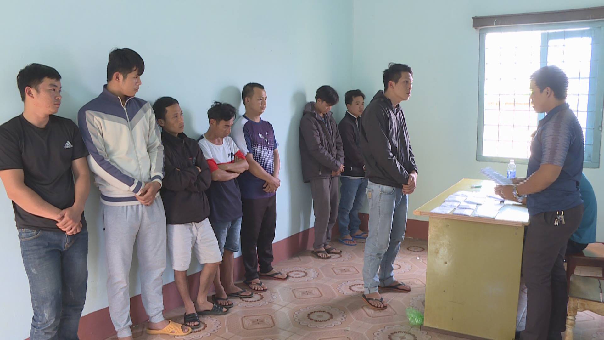 Triệt phá đường dây cá độ bóng đá hơn 40 tỉ đồng