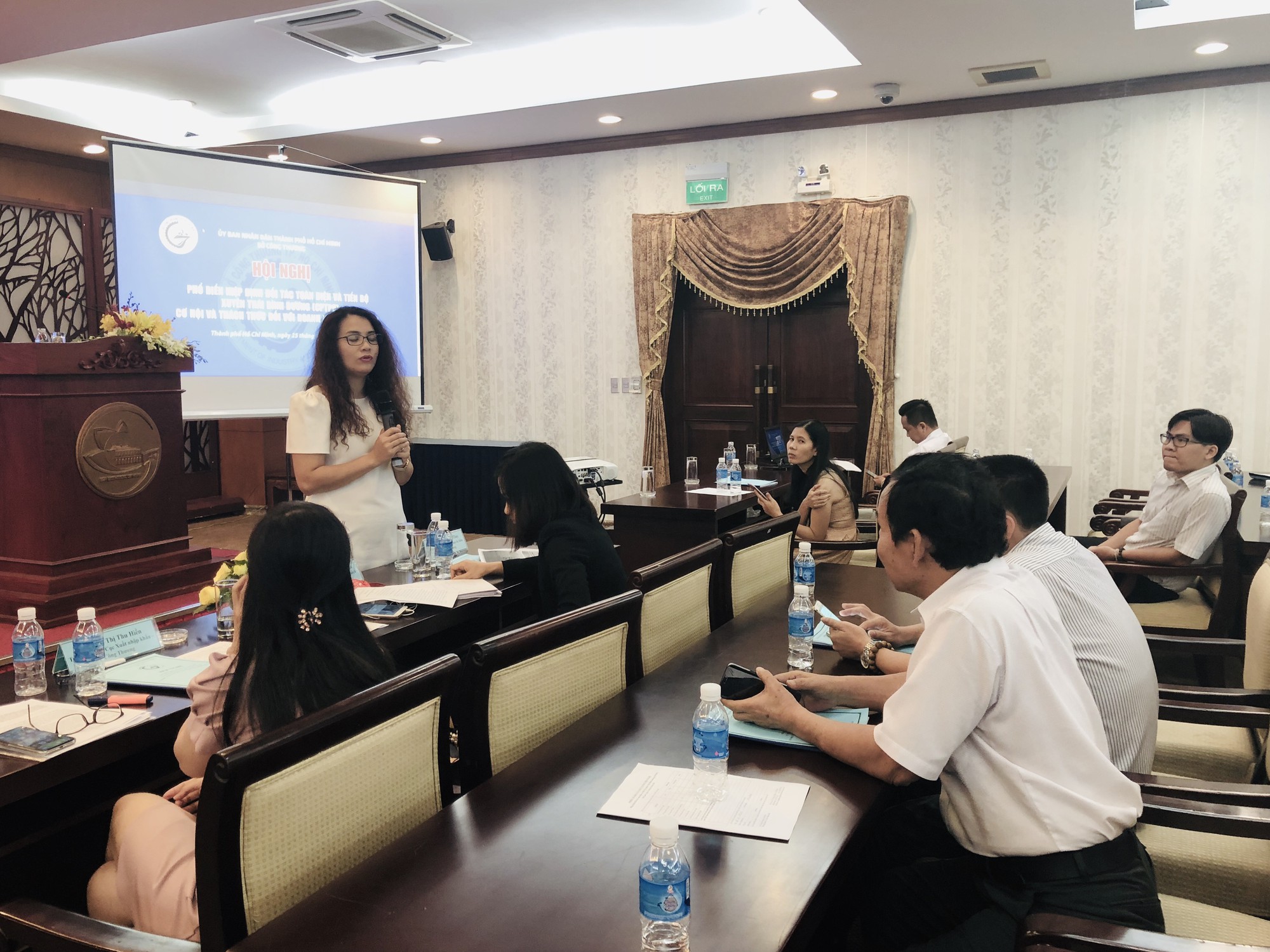 Doanh nghiệp TP HCM cần tận dụng cơ hội làm ăn trong CPTPP - Ảnh 1.
