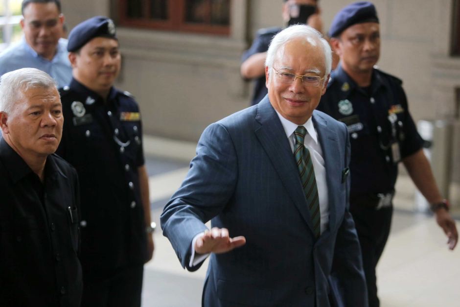 Cựu thủ tướng Najib Razak bị buộc thêm tội