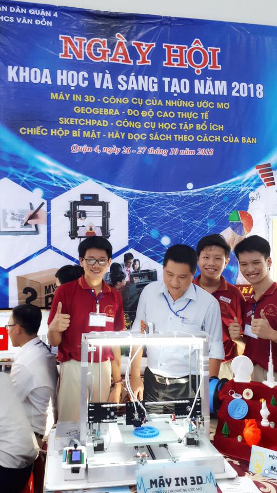 Ngỡ ngàng với chiếc máy in 3D siêu rẻ do 2 học sinh lớp 9 chế tạo