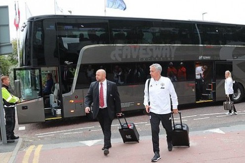 Cầu thủ Man United nổi loạn, HLV Mourinho v&ocirc; can? - Ảnh 1.