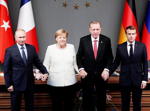 Nga - diễn viên chính ở Syria - Ảnh 1.
