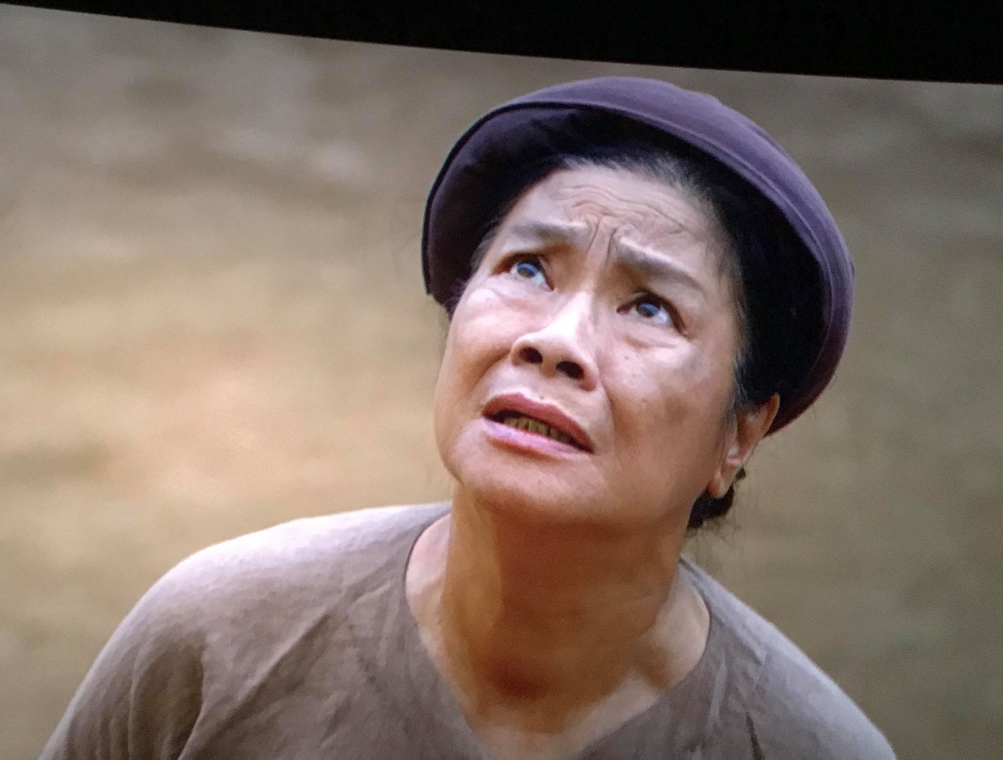 Nghệ sĩ Tú Trinh: Mái ấm gia đình cho tôi nghề hát