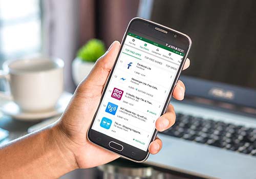 MoMo vào vị trí 13 trên Google Play và số 1 Top Free Finance