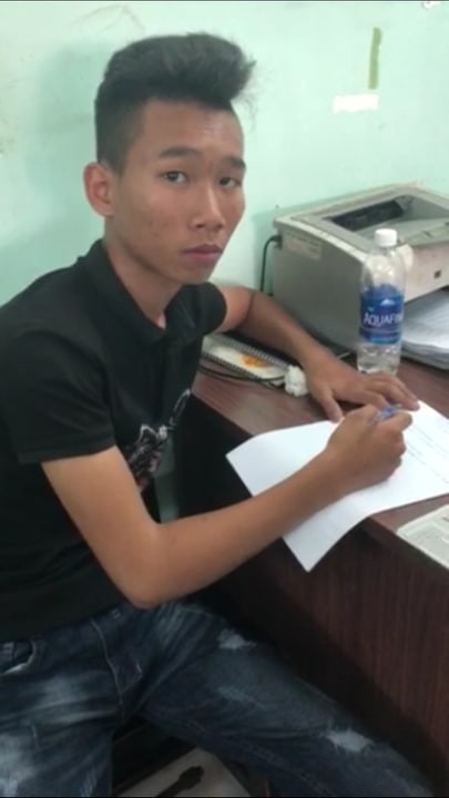 Lời khai của kẻ giật t&uacute;i x&aacute;ch g&acirc;y chết người ở cầu Thủ Thi&ecirc;m - Ảnh 1.